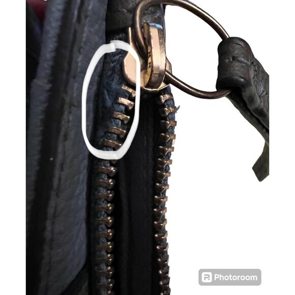 Fossil Wallet Striped Pebble Leather Clutch Tab Closure CC Zip Coin - Picture 8 of 9